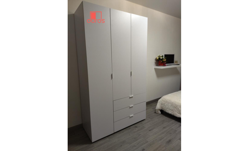 Nyílóajtós gardróbszekrény Doros Gelár Fehér 3 bútorlap 116,2x49,5x203,4 (80397641)