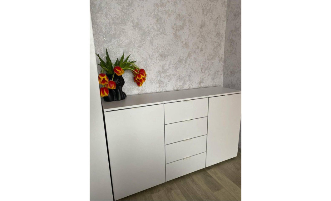 Komód Doros Ron 5 Fehér 2 bútorlap 4 Fiók 140x38x81 (44900223)
